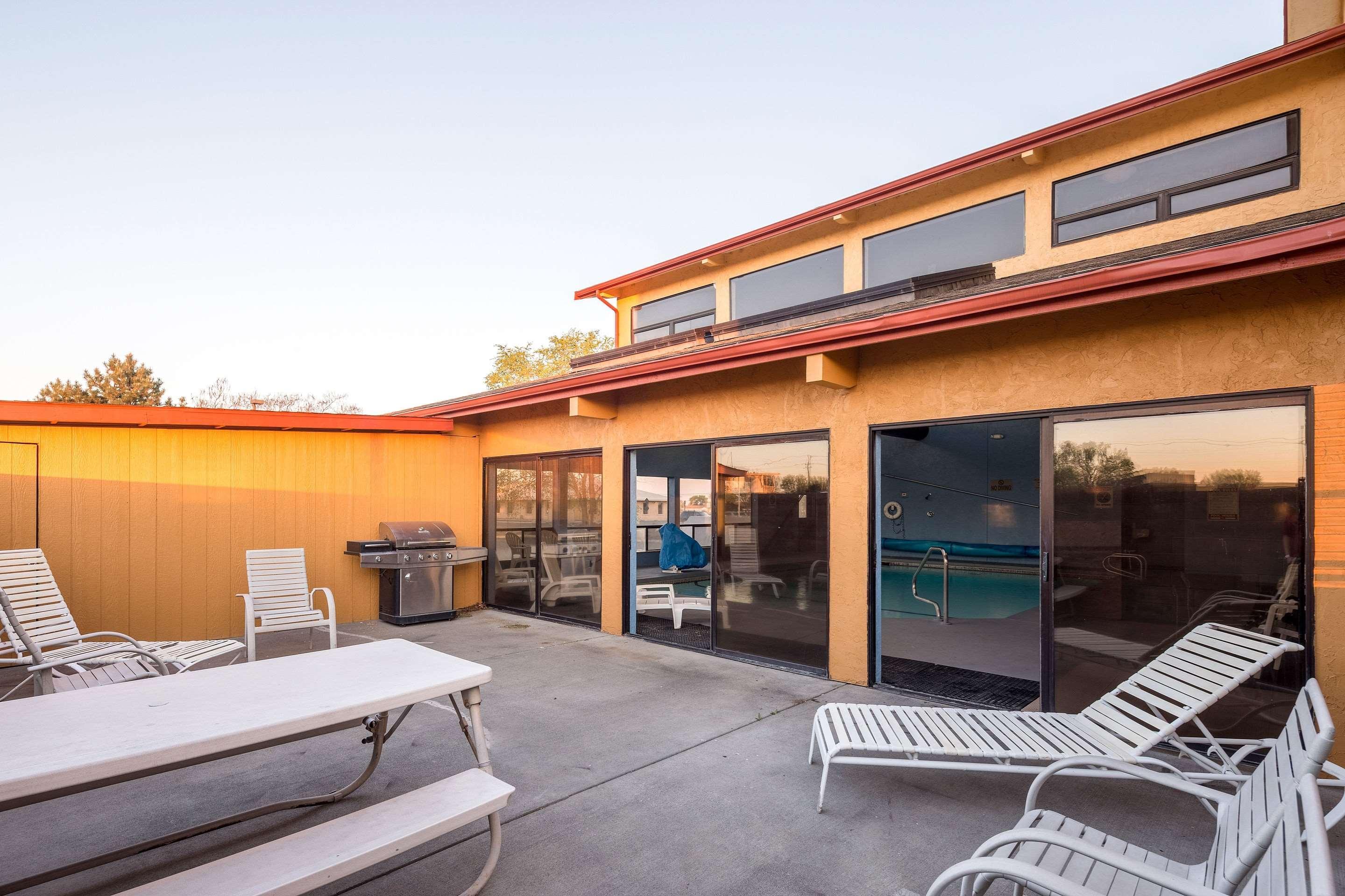 Quality Inn Moses Lake Exterior photo